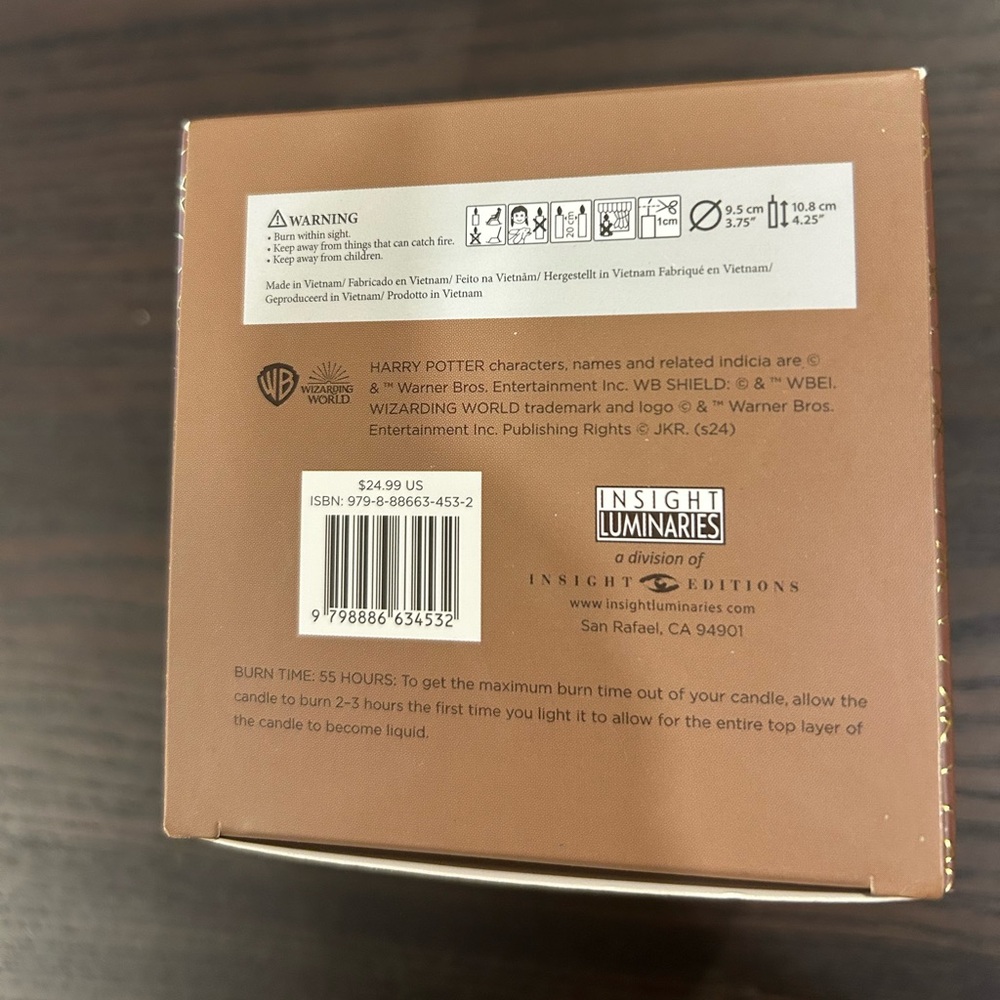 Harry Potter: The Restricted Section Scented Candle [Barnes and Noble Exclusive] - Picture 7 of 10